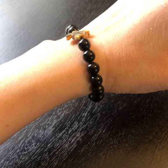 Obsidian and abalone shell turtle bracelet - Picture 8 of 8